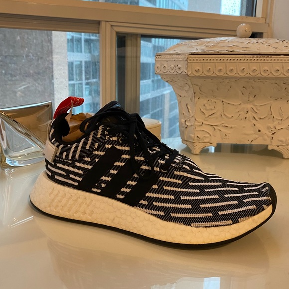 NMD_R2 Black White (Men’s 8.5) - Picture 8 of 9